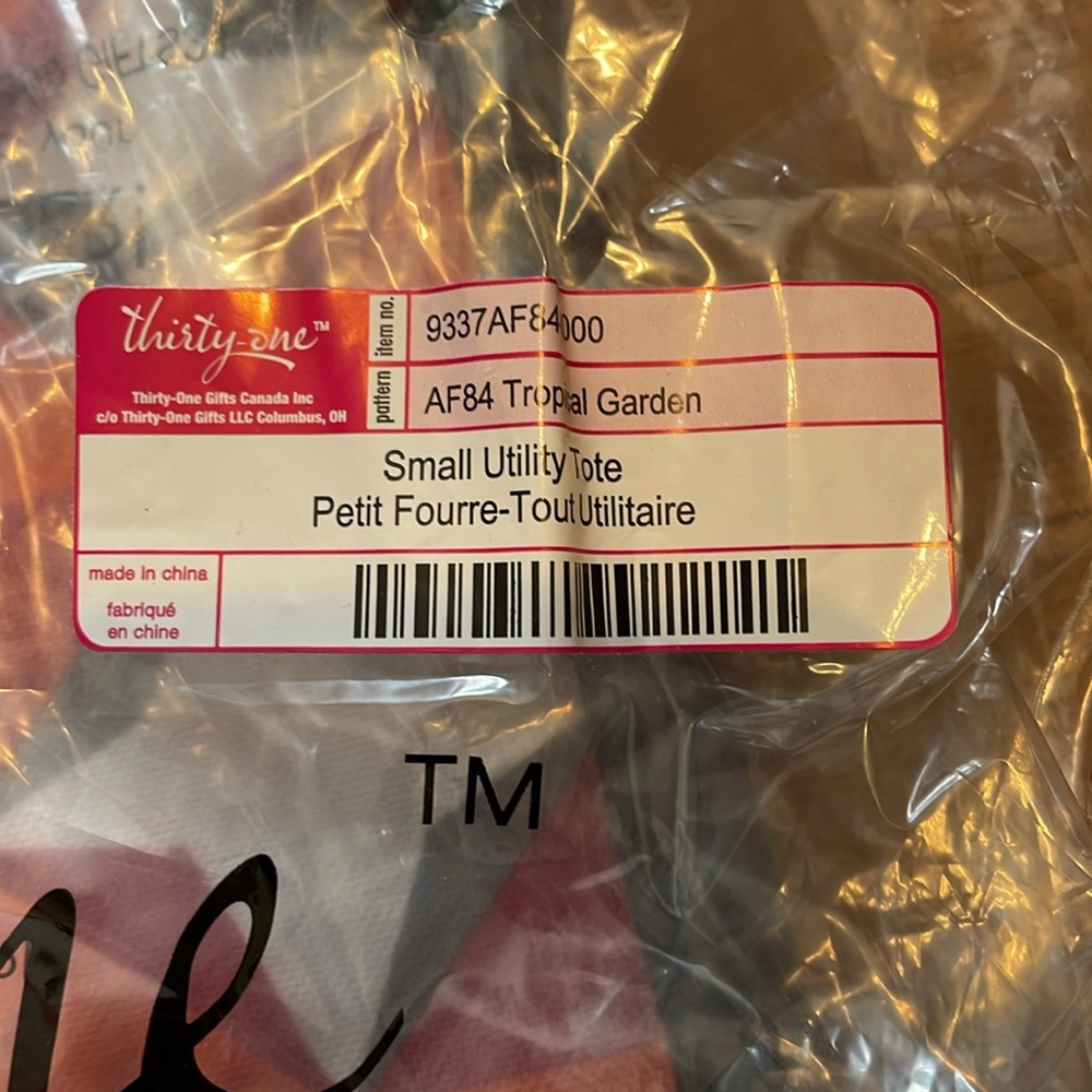 NWT thirty-one small utility tote - Picture 9 of 9